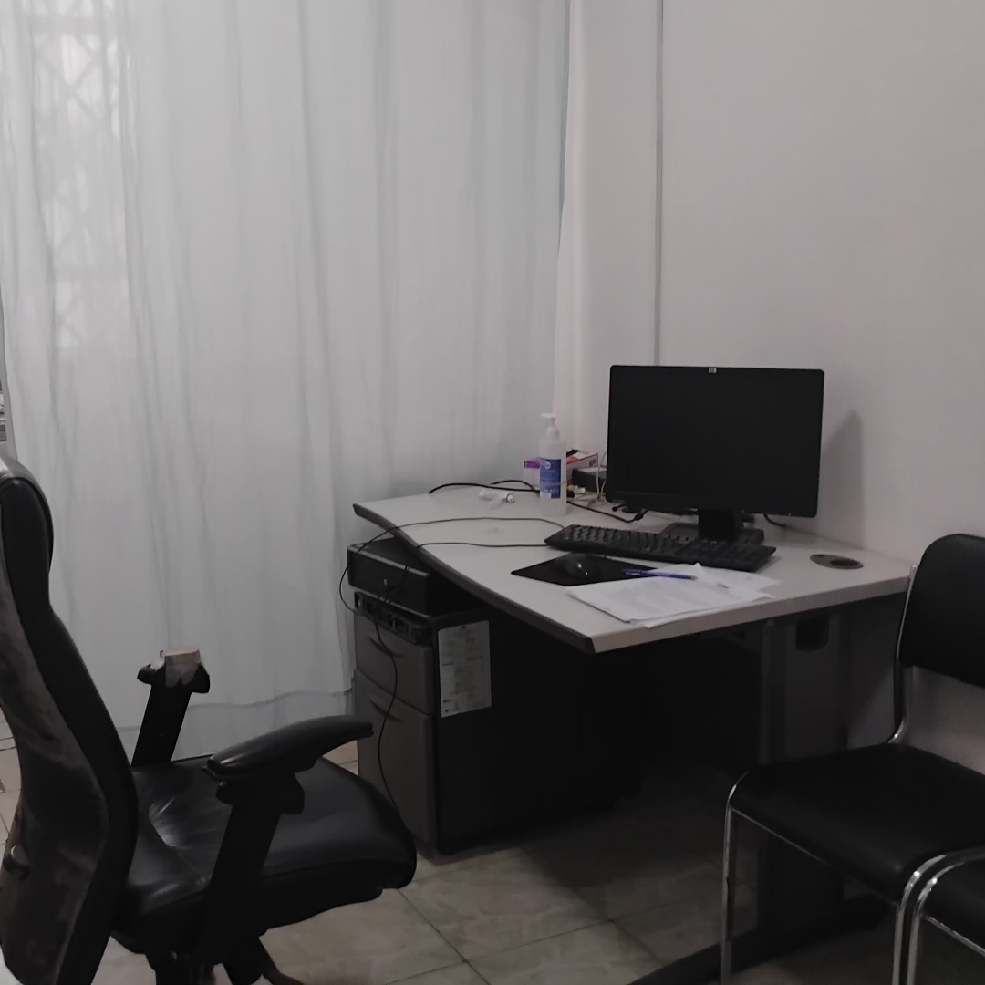 Doctor consulting a patient